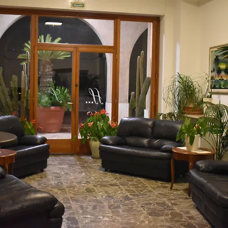 Hotel La Silvana-3